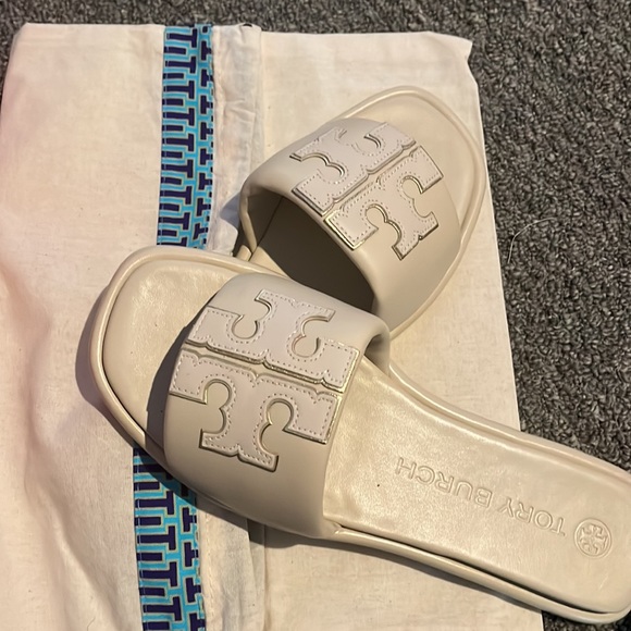 Tan Tory Burch slides 7 1.5 - Picture 5 of 9